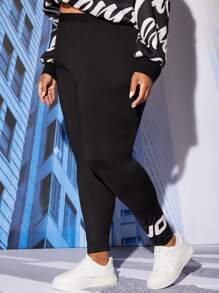 SHEIN CURVE+ Plus Letter Graphic Leggings - Black - View 2