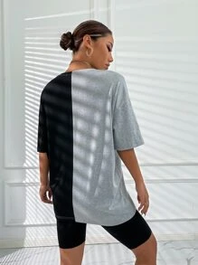Flirla Camiseta gráfica con estampado de lema y mariposa de hombro caído para mujeres - Multicolor - Ver 2