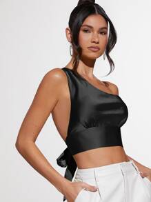 SHEIN BAE Top de satén de un hombro con nudo trasero