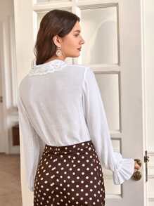 SHEIN Frenchy 網眼刺繡細節誇大領口荷葉袖襯衫