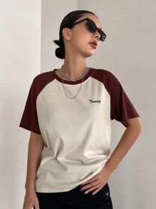 DAZY Camiseta con estampado de letra de color combinado de manga raglán - Multicolor - Ver 1