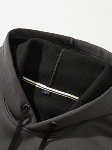 Manfinity Men Slogan & Figure Graphic Kangaroo Pocket Drawstring Thermal Hoodie - Dark Grey - View 4