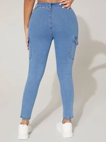 SHEIN PETITE 鏈條細節側翻蓋口袋緊身牛仔褲 - 中等水洗藍 - 查看 3