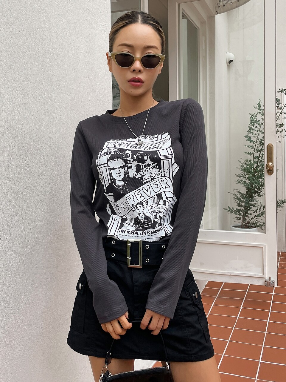 Slogan & Figure Graphic Tee