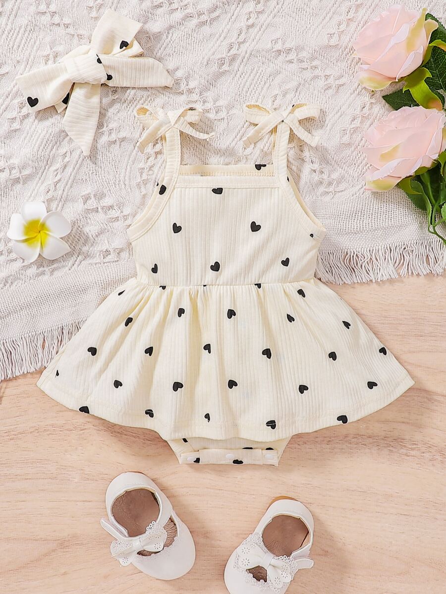 SHEIN Vintaside Kids 嬰兒女孩心形印花內衣連體裙和髮帶套裝 - 杏色 - 查看 1