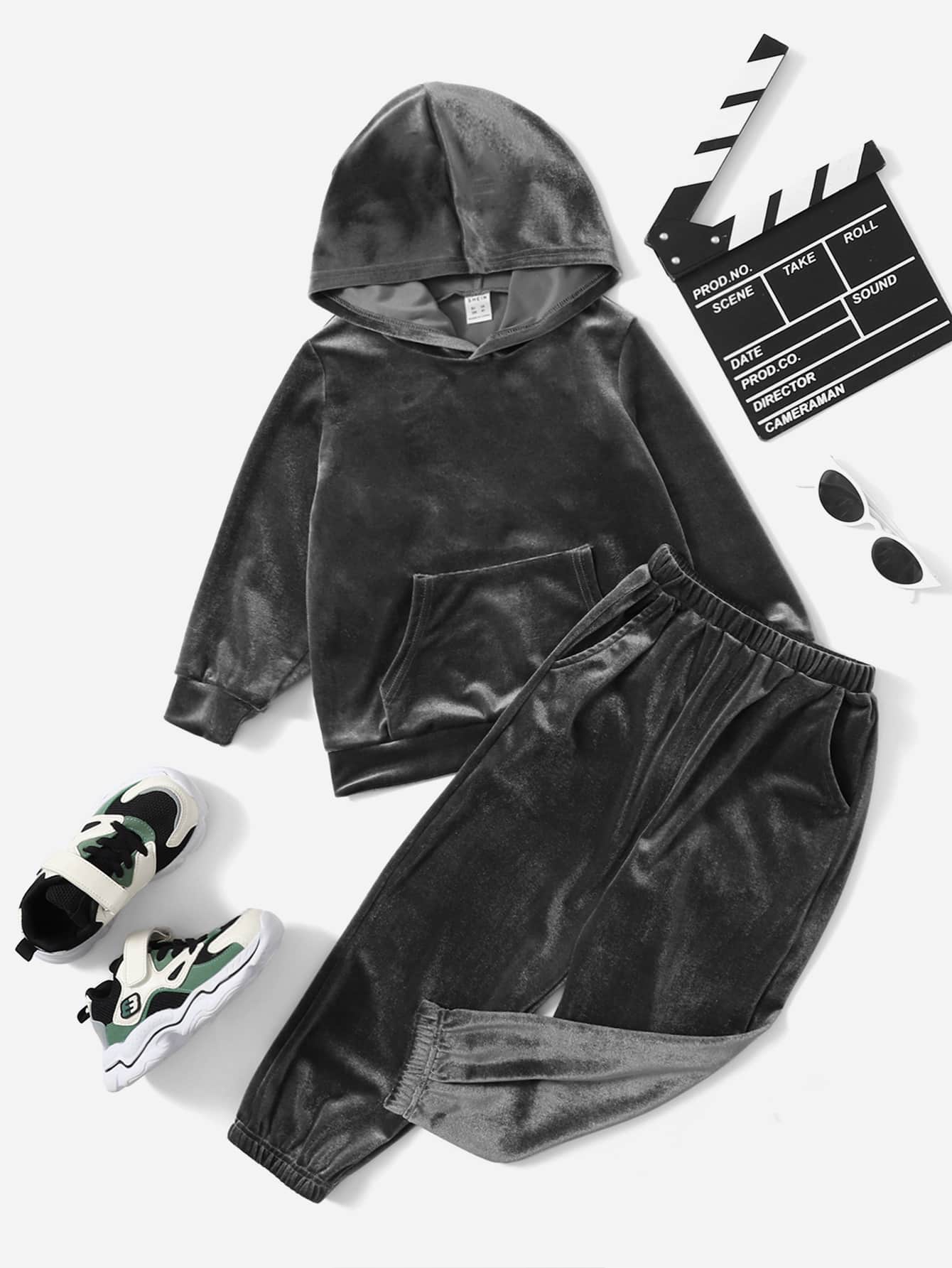 SHEIN 小男童袋鼠口袋連帽衫和運動褲 - 深灰色 - 查看 1
