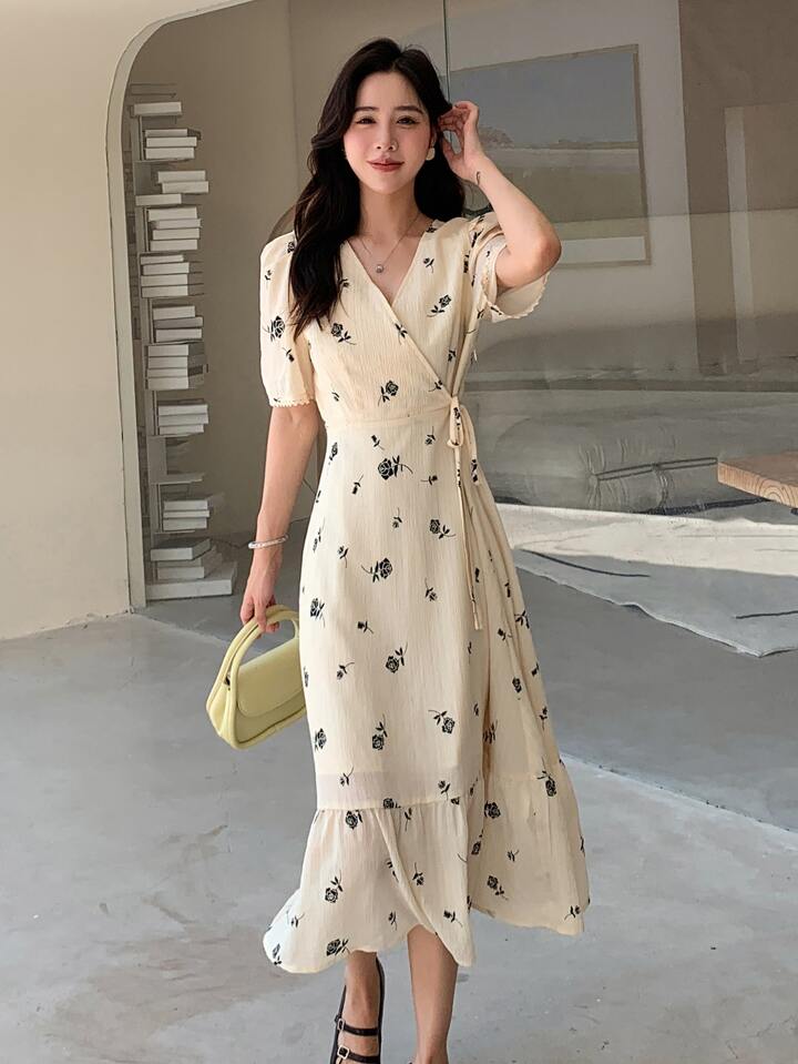 【関税込】DVF★花柄プリント パフスリーブ ミニラップドレス DAZY 花柄プリント パフスリーブ 横結び ラップドレス | SHEIN JAPAN