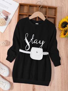 SHEIN 小女童字母圖案腰帶衛衣洋裝 - 黑色 - 查看 1