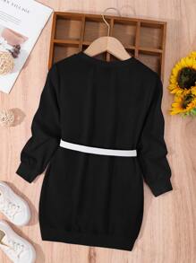 SHEIN 小女童字母圖案腰帶衛衣洋裝 - 黑色 - 查看 2