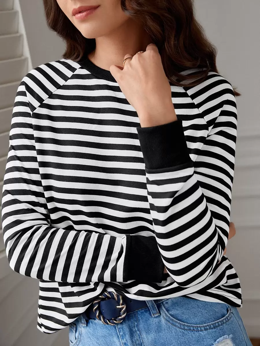 Poéselle Áo thun nữ Sọc Cơ bản - Đen và trắng - Xem 1