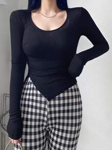 DAZY Scoop Neck Asymmetrical Hem Tee - Black - View 1