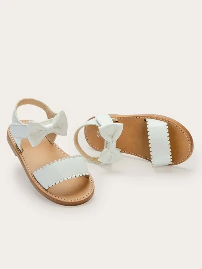 女孩蝴蝶結裝飾貝殼邊踝帶涼鞋