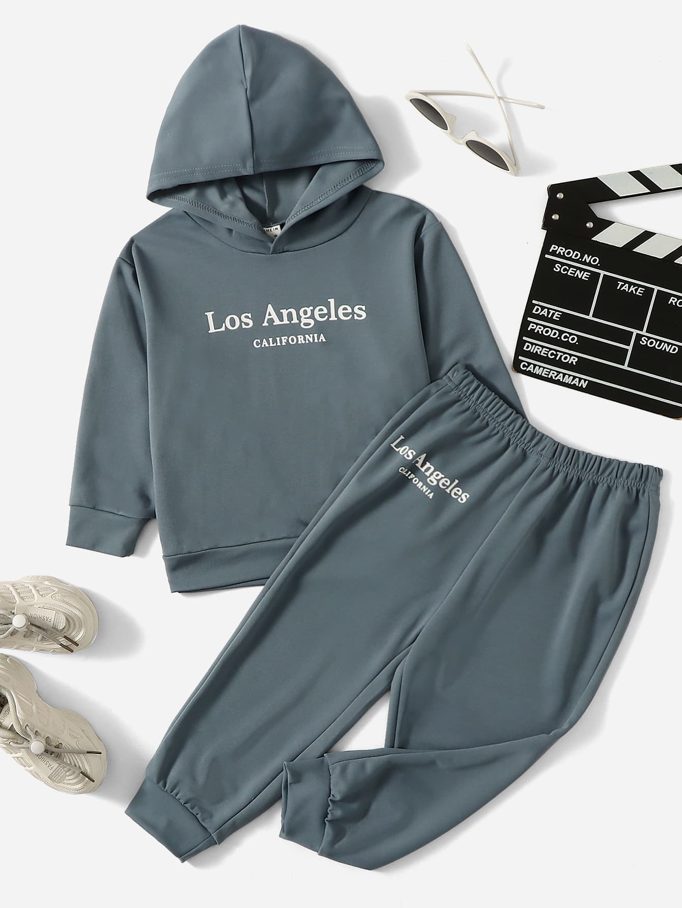 SHEIN Bộ thời trang bé trai Slogan Giải trí - Màu xanh bụi bặm - Xem 1