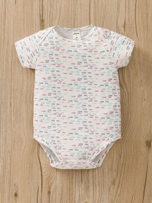 女婴5件套休闲字母、花朵和草莓印花连体衣，夏季