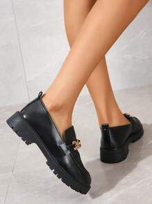 Mocasines planos con diseño de cadena - Negro - Ver 2