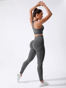 Easithlete 2入組無縫健身瑜伽套裝套裝工字上衣緊縮褶皺臀部緊身打底褲 - 深灰色 - 查看 6
