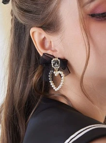 ROMWE Kawaii 蝴蝶結裝飾珍珠心形耳墜 - 彩色 - 查看 1