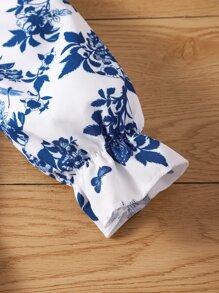 SHEIN 小女童印花荷葉袖褶邊領襯衫和假鈕扣長褲 - 藍白色 - 查看 4