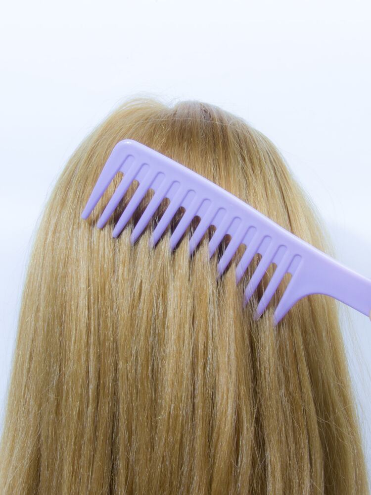 Purple Dry & Wet Use Hair Pick Comb 1pc Large Plastic Classic Wide Tooth Easy Storage Hair Brush/ Hair Comb For All Hair Types, Hair Brush, Comb, Hair Tools, Hair Products And Accessories For Barber Salon Beauty Travel Essentials, Back To School, Travel Holiday Essentials, Hair Accessories For Women, Brushes, Hair Brush, Edge Brush Hair Brush, Detangling Brush, Hair Products, Hair Tools, Hair Stuff, Hair Care, Curly Hair Brush, Barber, Hairdressing Equipment, Travel Essentials, Hairstyle, Hairdressing,Hair Brush,Slick Back Brush,Styling Brush,Curly Hair Brush,Edge Brush,Hair Comb,Brush Hair,Hair Brush Set,Comb Hair,Comb For Curls,Detangling Brush,Hair Brush For Women,Hair,Travel,Hair Products,Hair Tools,Hair Stuff,Barber,Barber Accessories,Barbershop,Hairdressing Equipment