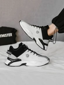 Men Letter Patch Decor Lace-up Front Basketball Shoes - Black and White - View 3