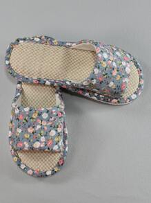 Women Ditsy Floral Pattern Bedroom Slippers, Fashion Indoor Home Slippers - Blue - View 5