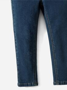 男孩傾斜口袋牛仔褲