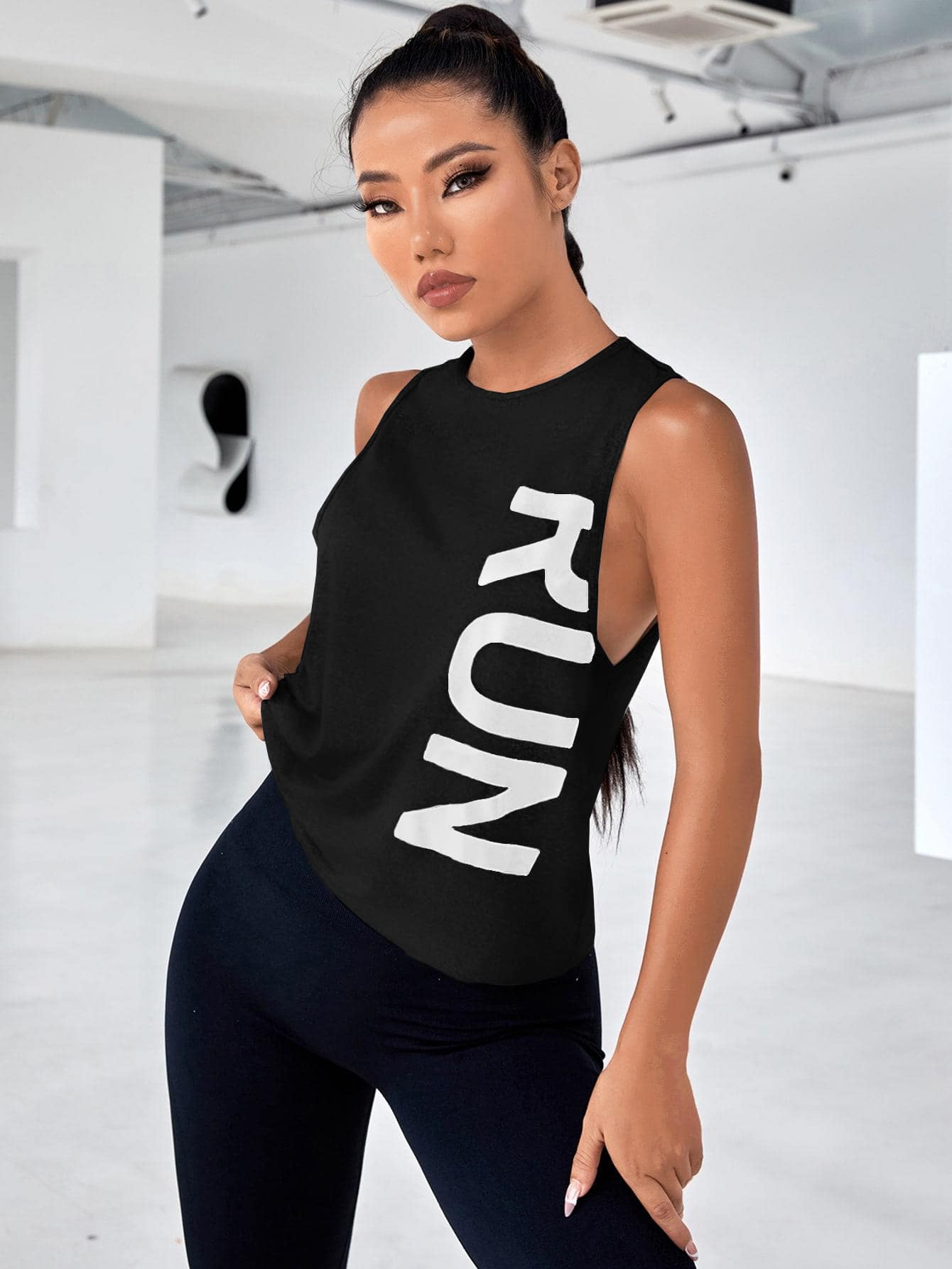 SHEIN Sport Gameset Tank Top mit Buchstaben Grafik für Sport und Fitness