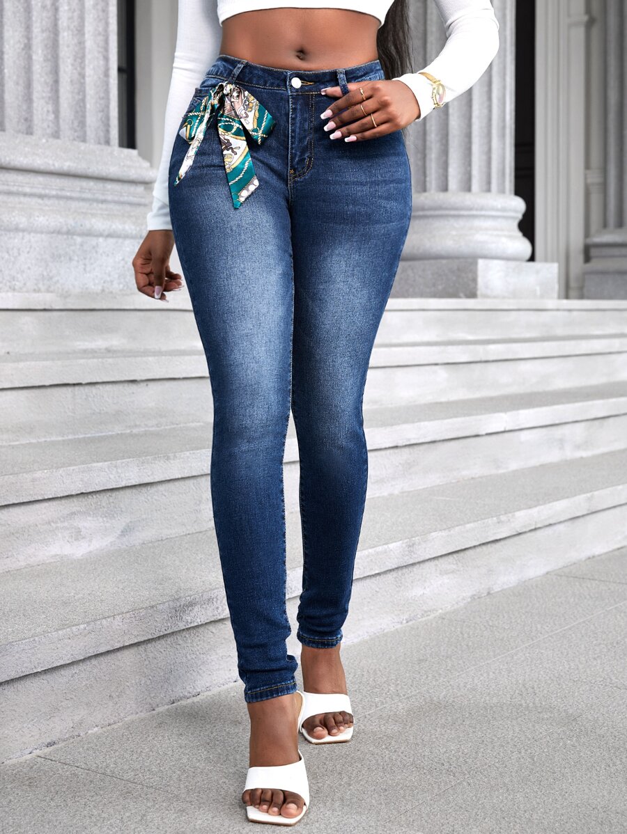 漂白水洗聚龍緊身牛仔褲帶圍巾 - 中等水洗藍 - 查看 1