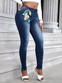 漂白水洗聚龍緊身牛仔褲帶圍巾 - 中等水洗藍 - 查看 4