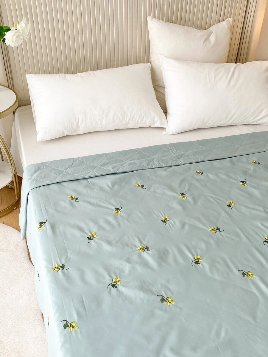 Leaf Embroidery Bedspread - Green - View 1