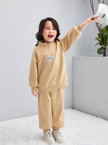 SHEIN 小女童字母圖案插肩袖保暖衛衣和運動褲 - 卡其色 - 查看 3