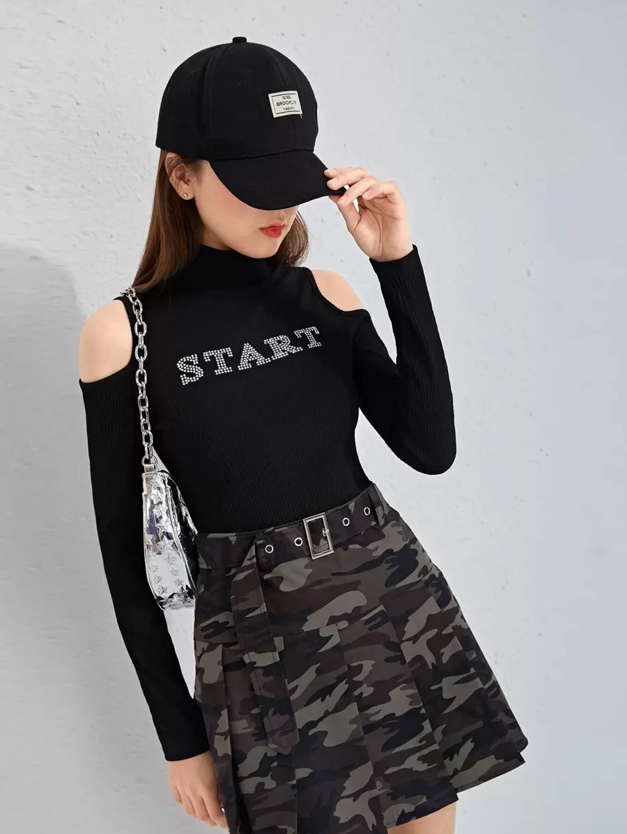 SHEIN Leap Crew Chicas adolescentes Camiseta con diamante de imitación con estampado de letra de hombros descubiertos - Negro - Ver 1