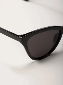 1Pair Women Cat Eye Fashion Glasses For Daily Life Sunglasses Beach Sun Glasses Beach Accessories For Women Sun Glasses Sunglasses Shades Basics And Suit For Sweater Jeans Sweatpants Hoodie Jackets Dress And Long Sleeve Shirt Fashionable Shade Elegant Outfit Family Outings Travel Vacation Holiday