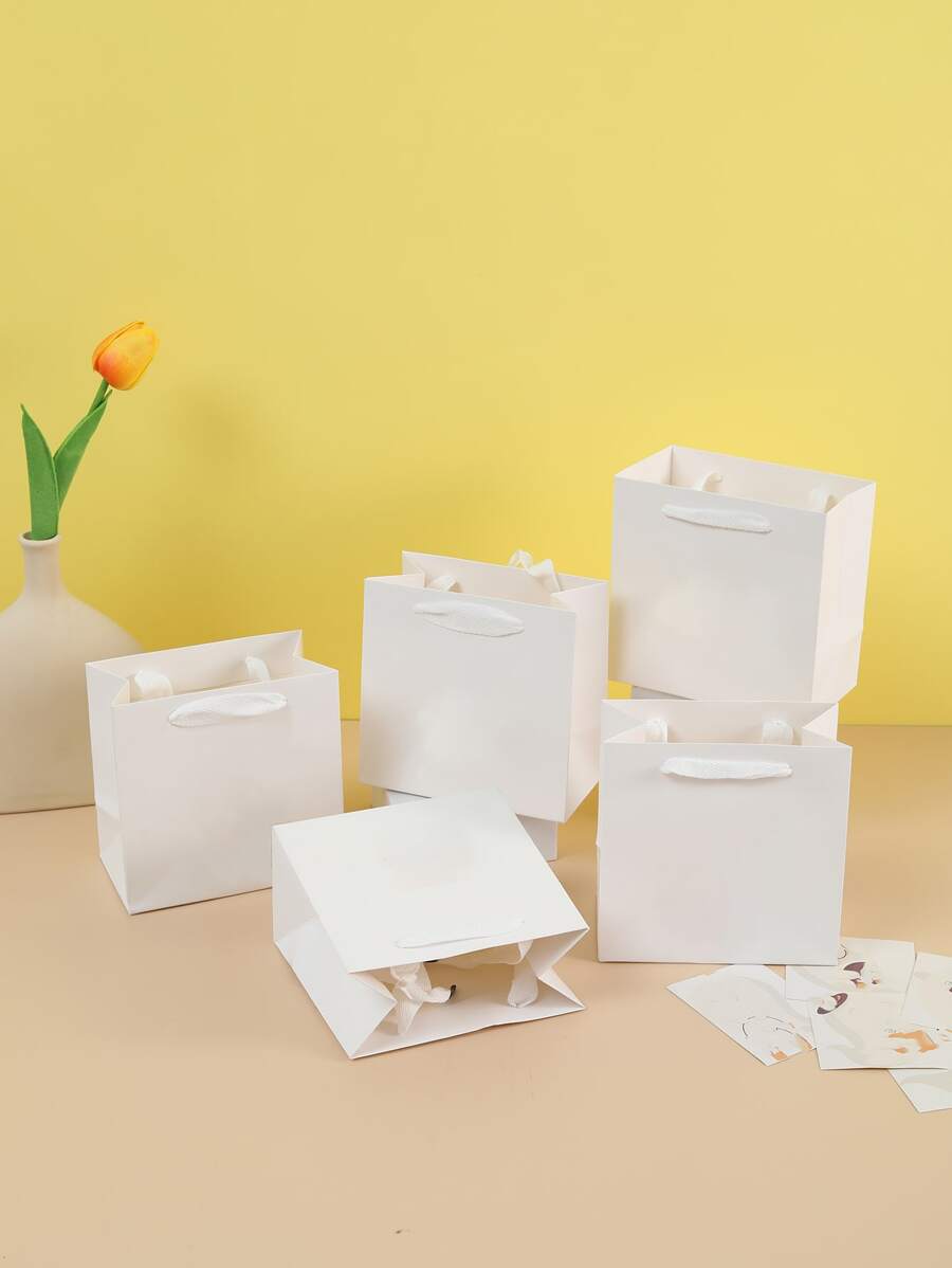 1pc/5pcs/10pcs White 5.5*5.5 Inch Paper Gift Bags With Handles, Minimalist Solid Color Square Party Favor Bags, Suitable For Shopping, Bachelor/Bachelorette Party, Wedding, Bridal Shower, Birthday Party Decor, Bridesmaid Proposal Gifts, Wedding Decoration, Bridal Shower Favors, Bachelor/Bachelorette Party And More - White - View 1