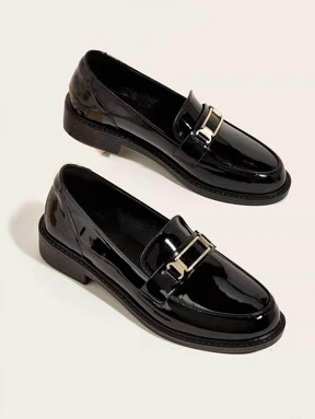 Fall/Winter Women's Academy Style Metal Decorated Flat Loafers Shoes
