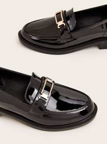 Women's Academy Style Metal Decorated Flat Loafers Shoes