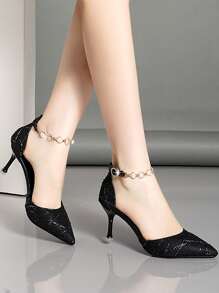 Zapatos de tacón alto elegantes y cómodos para mujer, perfectos para banquetes y trayectos. Zapatos de tacón alto versátiles para un look femenino durante todo el año. Día de San Valentín