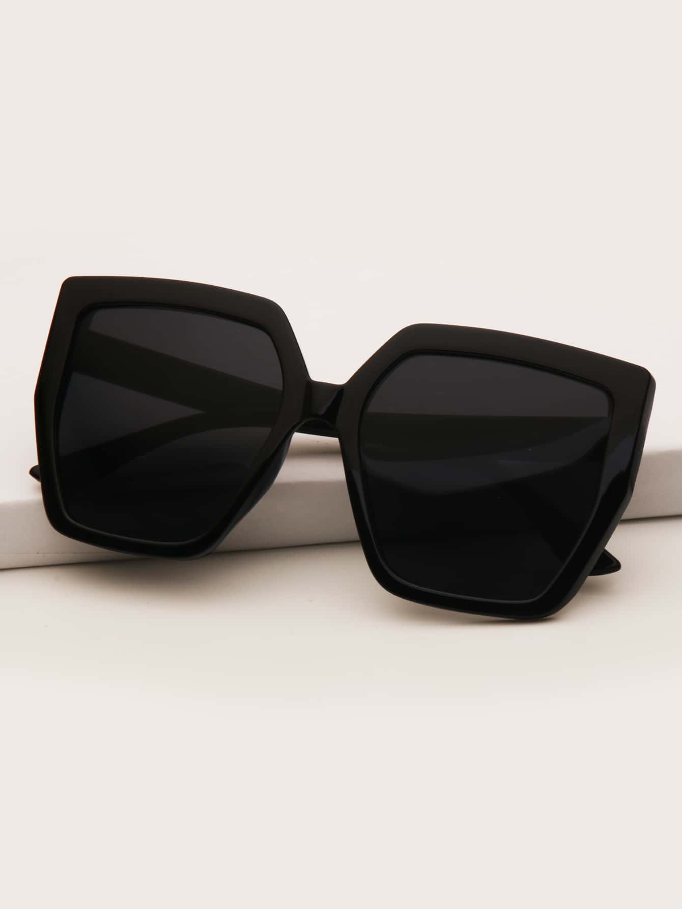 1pair Acrylic Frame Sunglasses For Daily Life Boho Sunglasses Beach Sun Glasses Beach Accessories For Women Sun Glasses Sunglasses Shades Basics And Suit For Sweater Jeans Sweatpants Hoodie Jackets Dress And Long Sleeve Shirt Fashionable Shade Elegant Outfit Family Outings Travel Vacation Holiday For Summer Beach Vacation,Outdoor,Travel