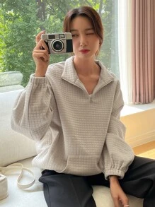 DAZY 衍縫半拉鏈袋鼠口袋落肩袖運動衫 - 米色 - 查看 4