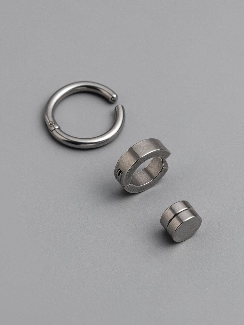 Fashionable and Popular 2pcs Men Cuff Hoop Earring & 1pc Magnetic Earring Stainless Steel for Jewelry Gift and for a Stylish Look