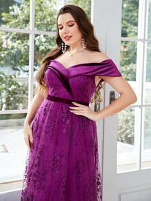 SHEIN Belle Plus Off Shoulder Floral Embroidery Mesh Overlay Lace Bridesmaid Dress - Purple - View 5