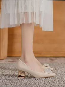 Beaded Decor Chunky Heeled Court Pumps - Apricot - View 1