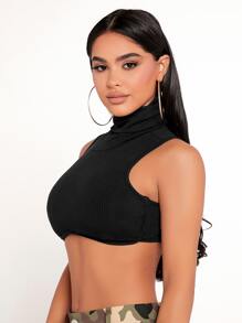 SHEIN PETITE 煙囪領短款背心 - 黑色 - 查看 6