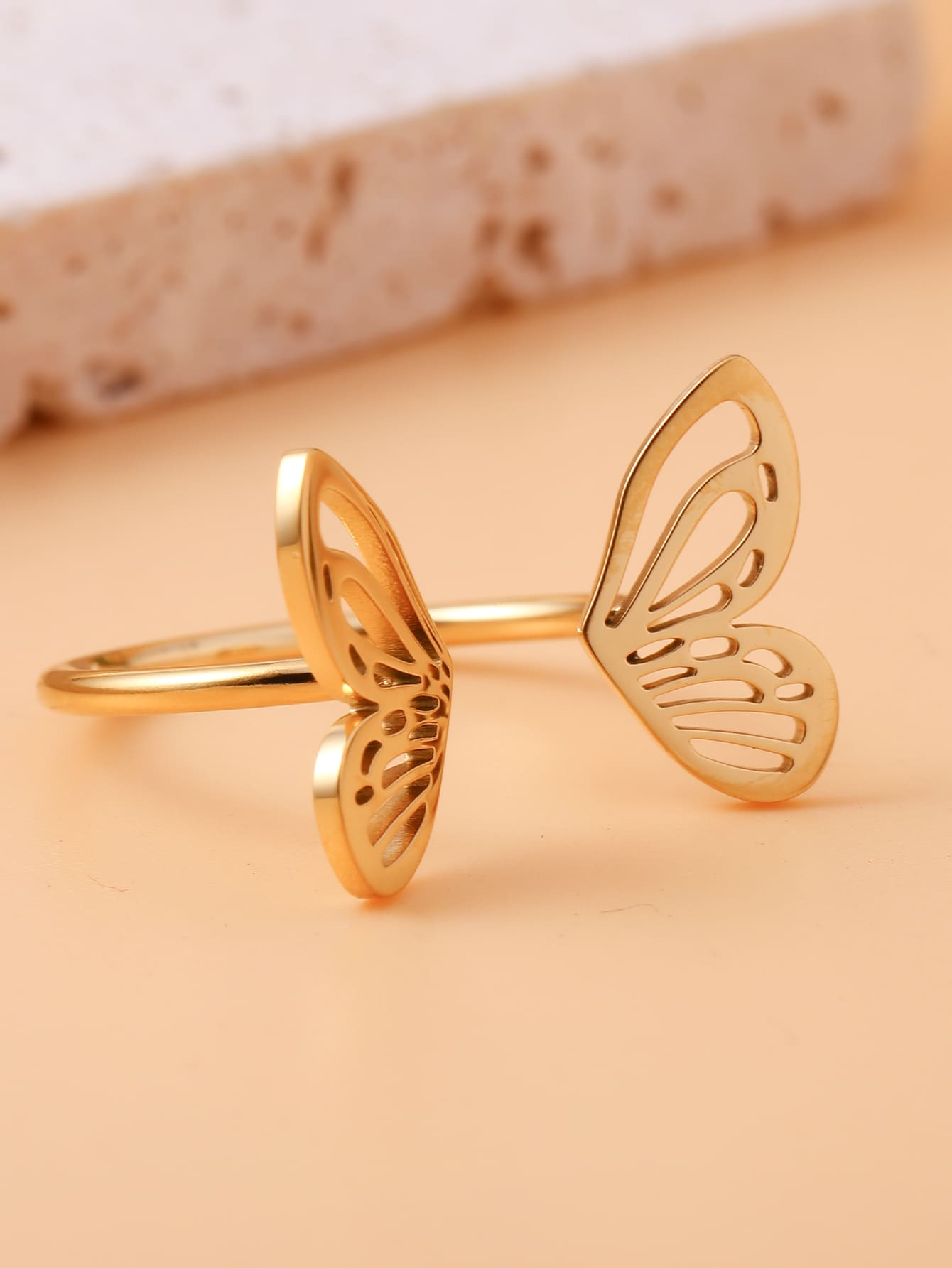 Nhẫn trang trí hình con bướm - Vàng - Xem 1