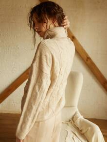 Knit Mix 法式时尚休闲超大针织毛衣，优雅高领套头衫，采用绞花针织设计，秋冬时尚主打返校秋季女装秋季