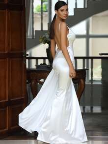 LOVE&LEMONADE 高衩緞面吊帶正式禮服 - 白色 - 查看 3