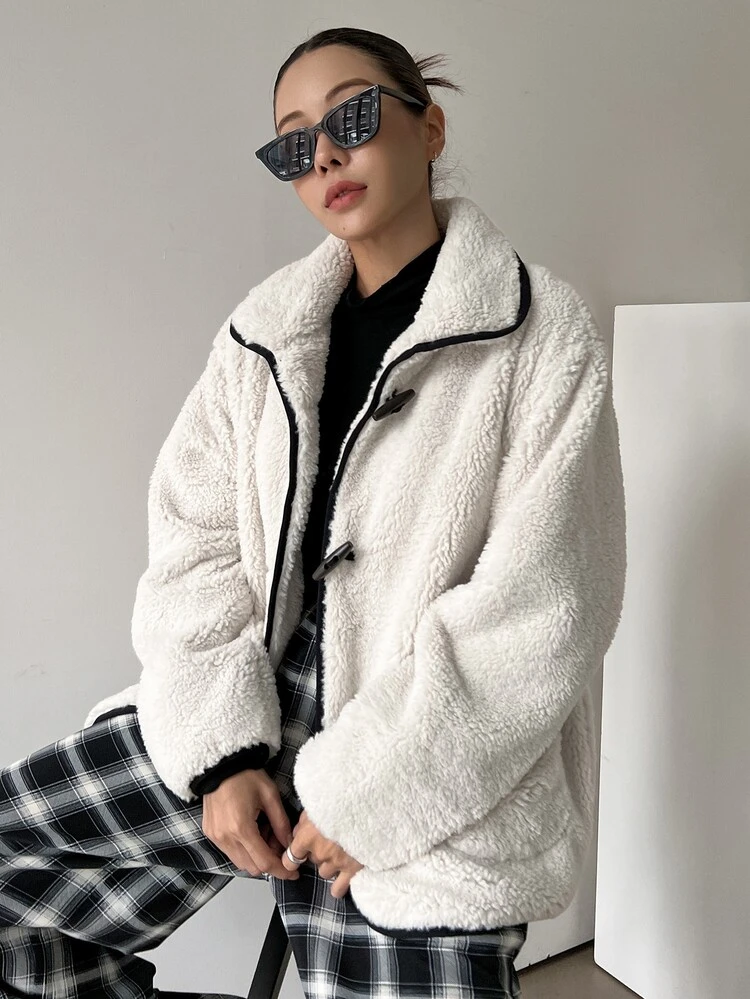 Dual Pocket Contrast Binding Teddy Jacket