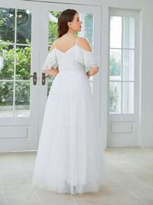 SHEIN Belle Plus Contrast Lace Cold Shoulder Flutter Sleeve Wedding Dress - White - View 2