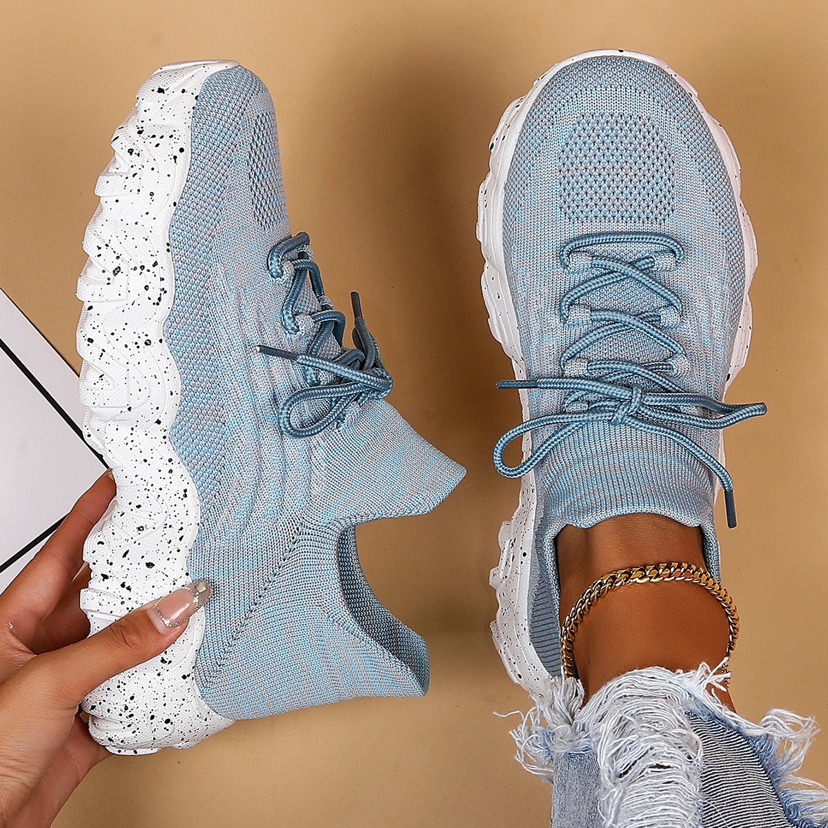 Zapatillas casuales con cordones, transpirables y ligeras para mujer, calzado de ocio versátil y de moda para otoño 2025