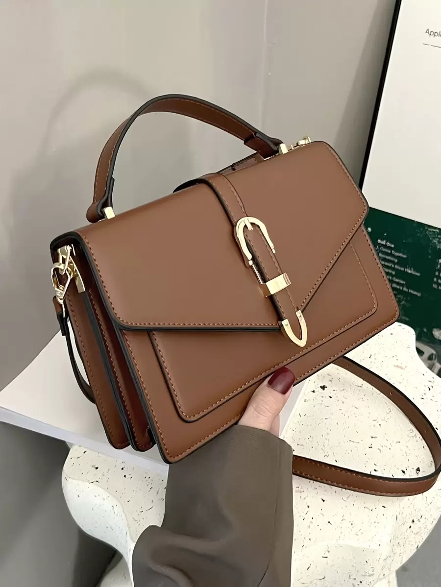 Leichte, Business-Lässig minimalistische Metall-Dekor Klappe quadratische Tasche (zufällige Hardware-Clips auf beiden Seiten) für Teenager-Mädchen Frauen Studenten, Rookie & Büromitarbeiter, perfekt für Büro, Universität, Arbeit, Business, Pendeln, Outdoor, Reisen, Ausflüge, Business-Lässig-Tasche für Frauen, perfekt für Büro, Business und Arbeit, Tasche für Frauen elegant